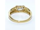 טבעת מיוחדת משובצת יהלום באגט. עיצוב וצורפות: נטע וולפה
