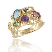 טבעת זהב משובצת באבני חן צבעוניות