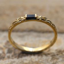 טבעת יהלום שחור באגט