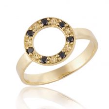 טבעת חישוק משובצת יהלומים שחורים